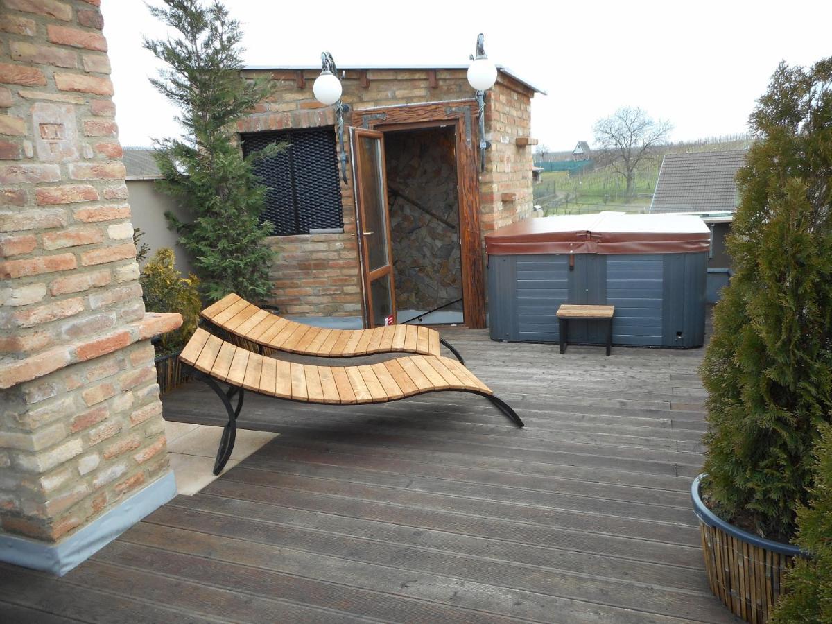 V Zajecskej Vezi Apartment Zajeci ภายนอก รูปภาพ