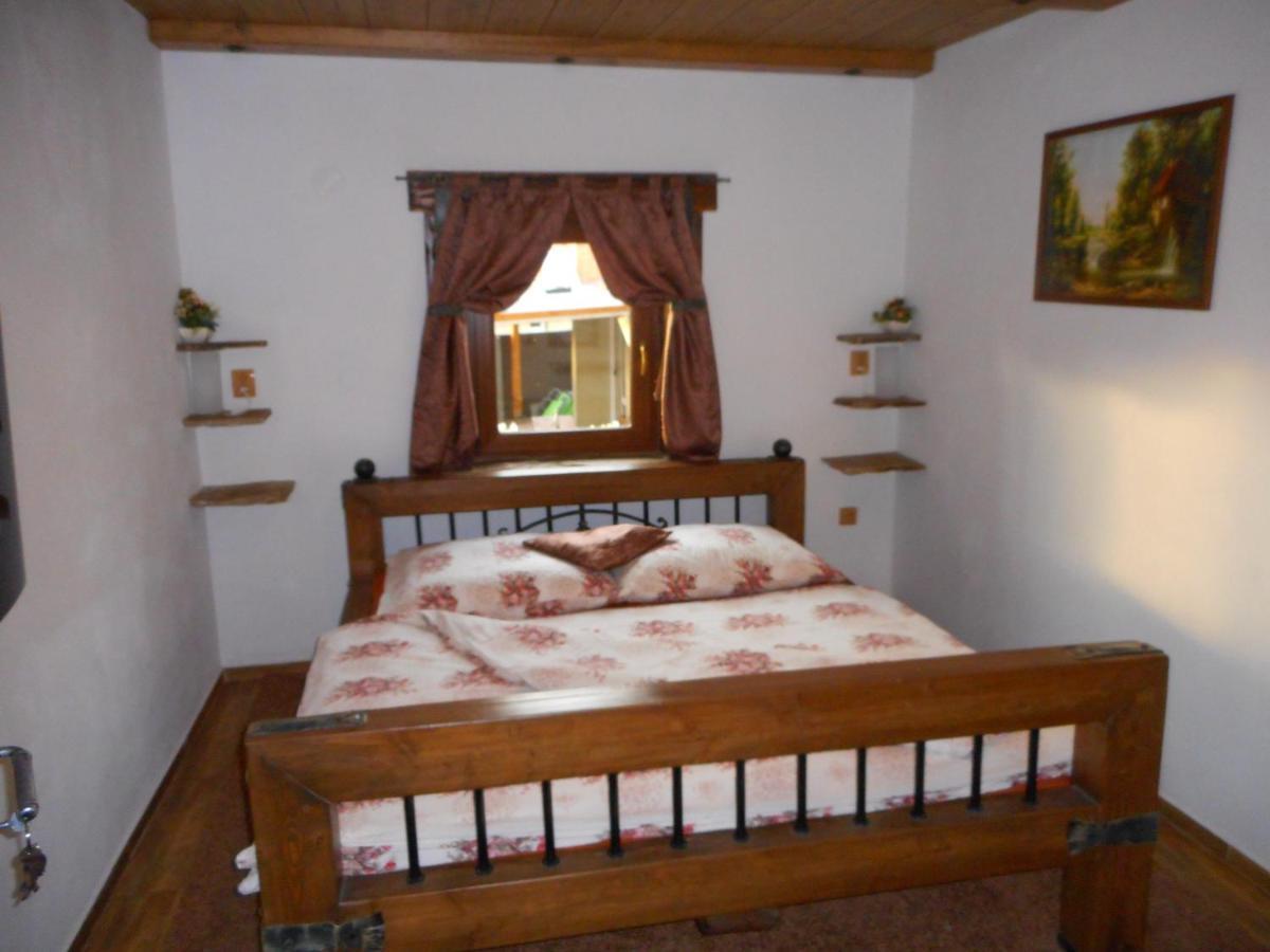 V Zajecskej Vezi Apartment Zajeci ภายนอก รูปภาพ
